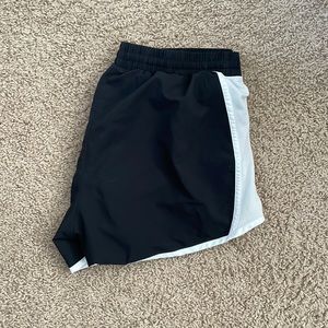 Under Armour Fly By Shorts